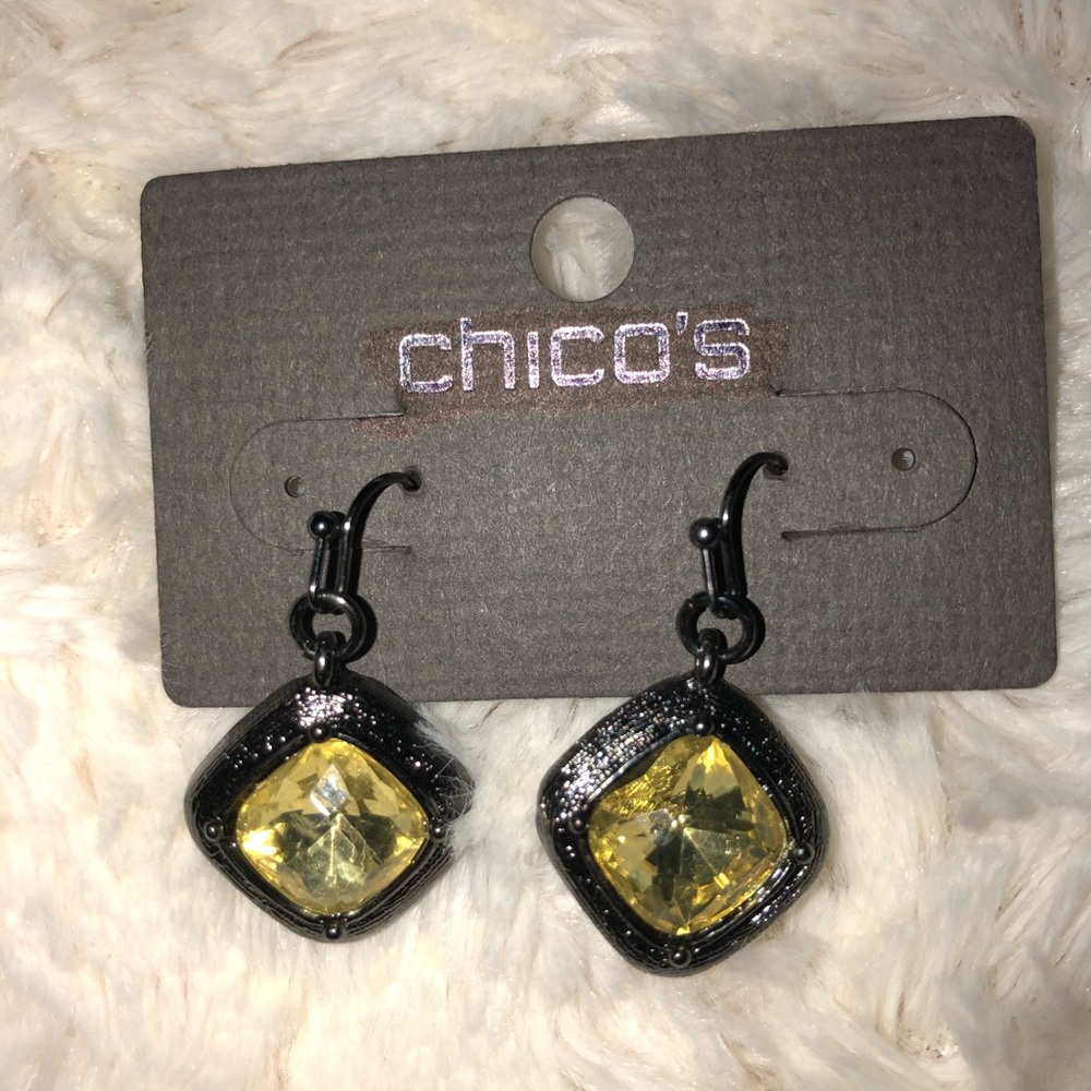 Chico’s Diamond Shaped Earings